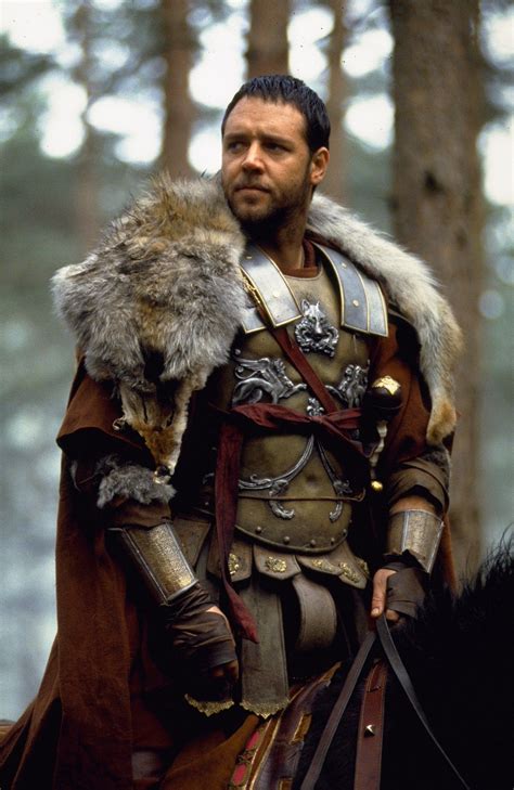 how old is russell crowe in gladiator